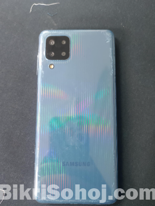 Samsung m32